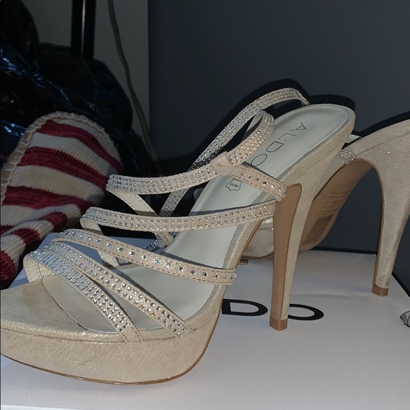 Heels - Picture 5 of 5